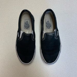 Black Slip-on Vans!